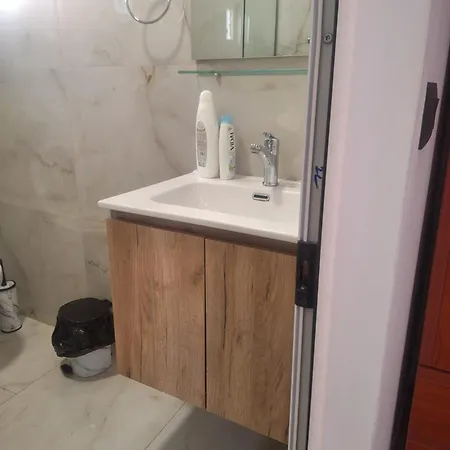 Albania Comfort Near Center 티라나
