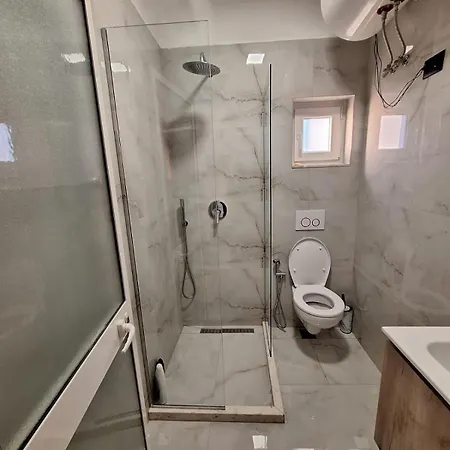 Apartment Albania Comfort Near Center *