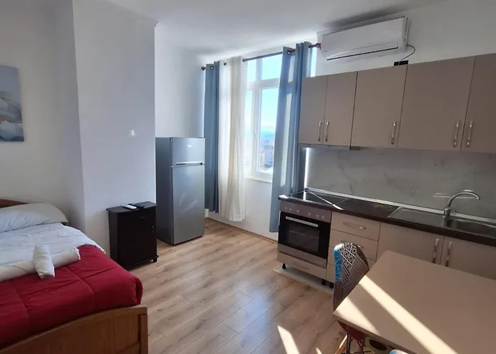 Albania Comfort Near Center *