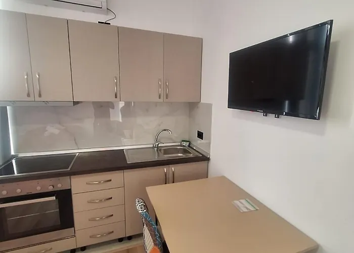 Albania Comfort Near Center *