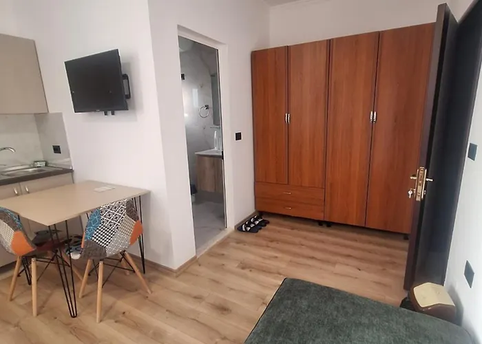 Apartament Albania Comfort Near Center *